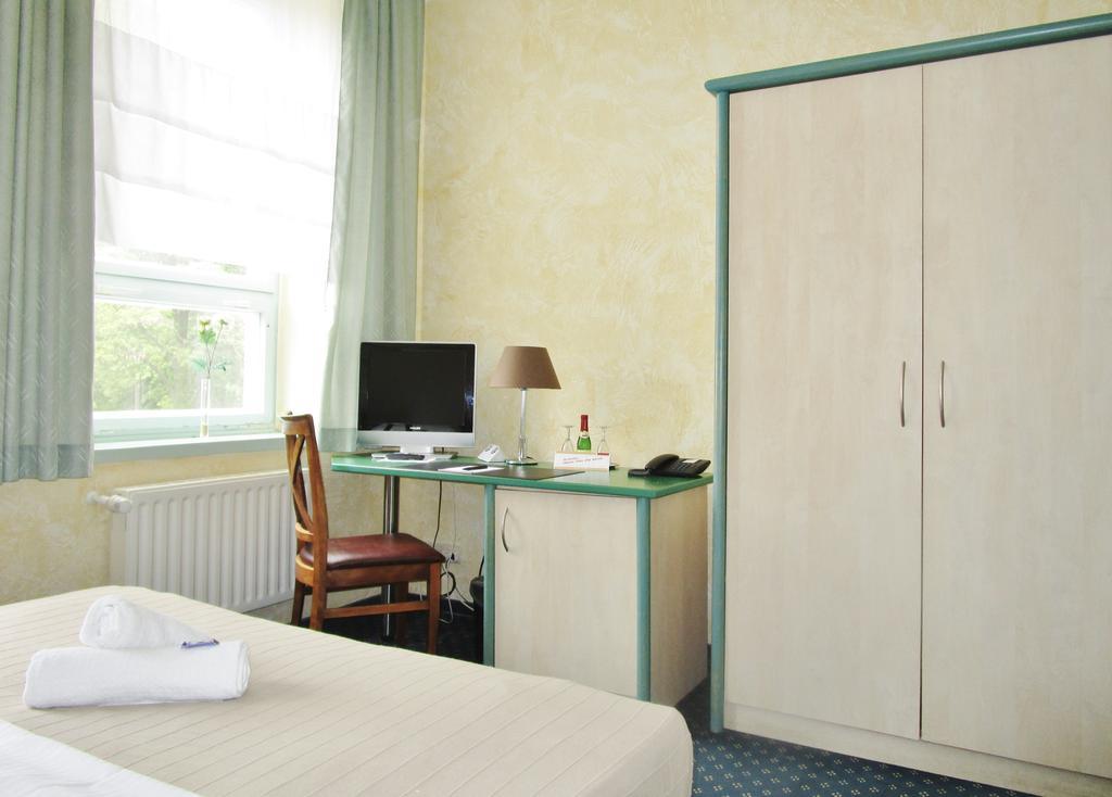 Hotel Ostseestern Kuehlungsborn Room photo