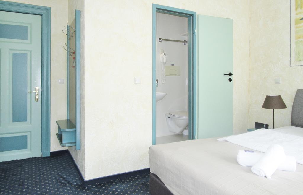 Hotel Ostseestern Kuehlungsborn Room photo